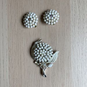 1960’s vintage pin and earrings set